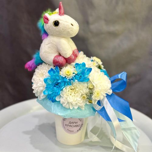 Цветы в стаканчике с игрушкой (1313)