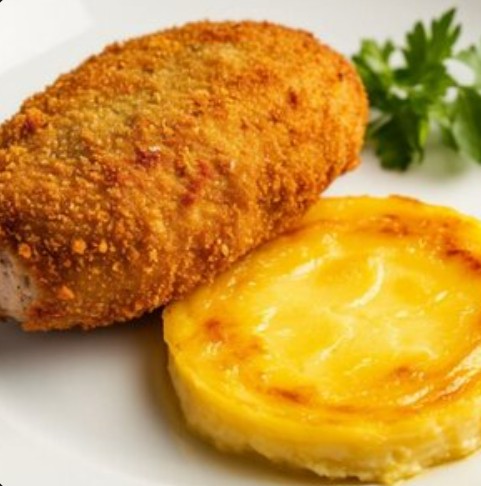 Котлета куриная с картофельным гратеном