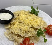 Фарфалле в сливочном соусе