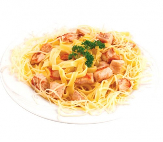 Феттучини томато с куриной грудкой