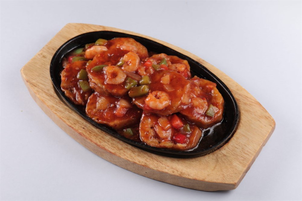 Баклажаны с семгой и креветками