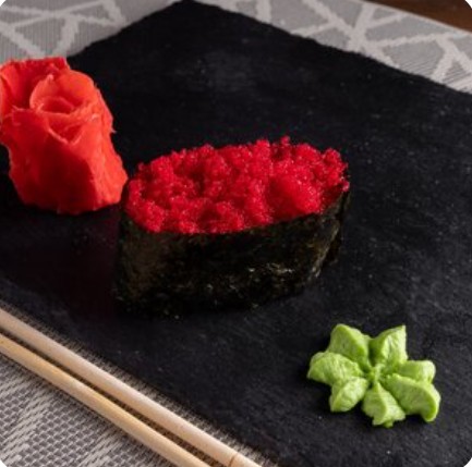 Суши с красной икрой