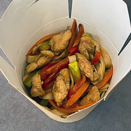 Лапша с курицей фунчоза