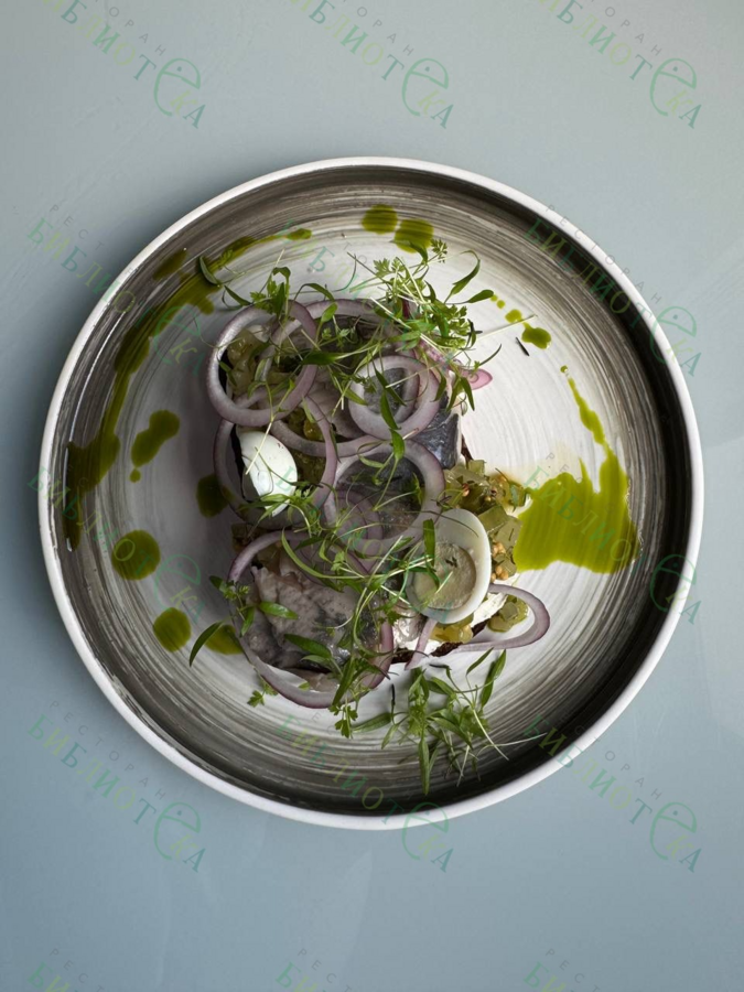 Бутерброд с сельдью и крем сыром