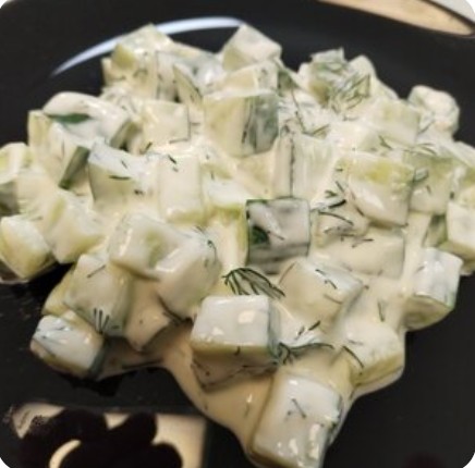 Салат с огурчиками