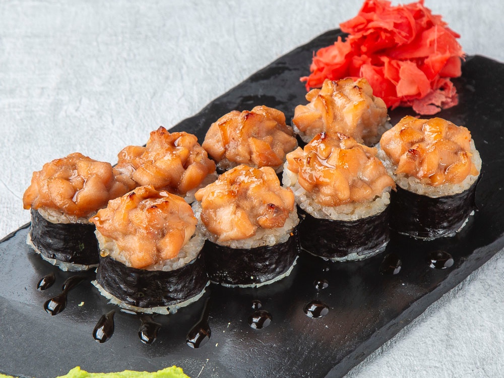 Запеченный ролл с угрем и лососем