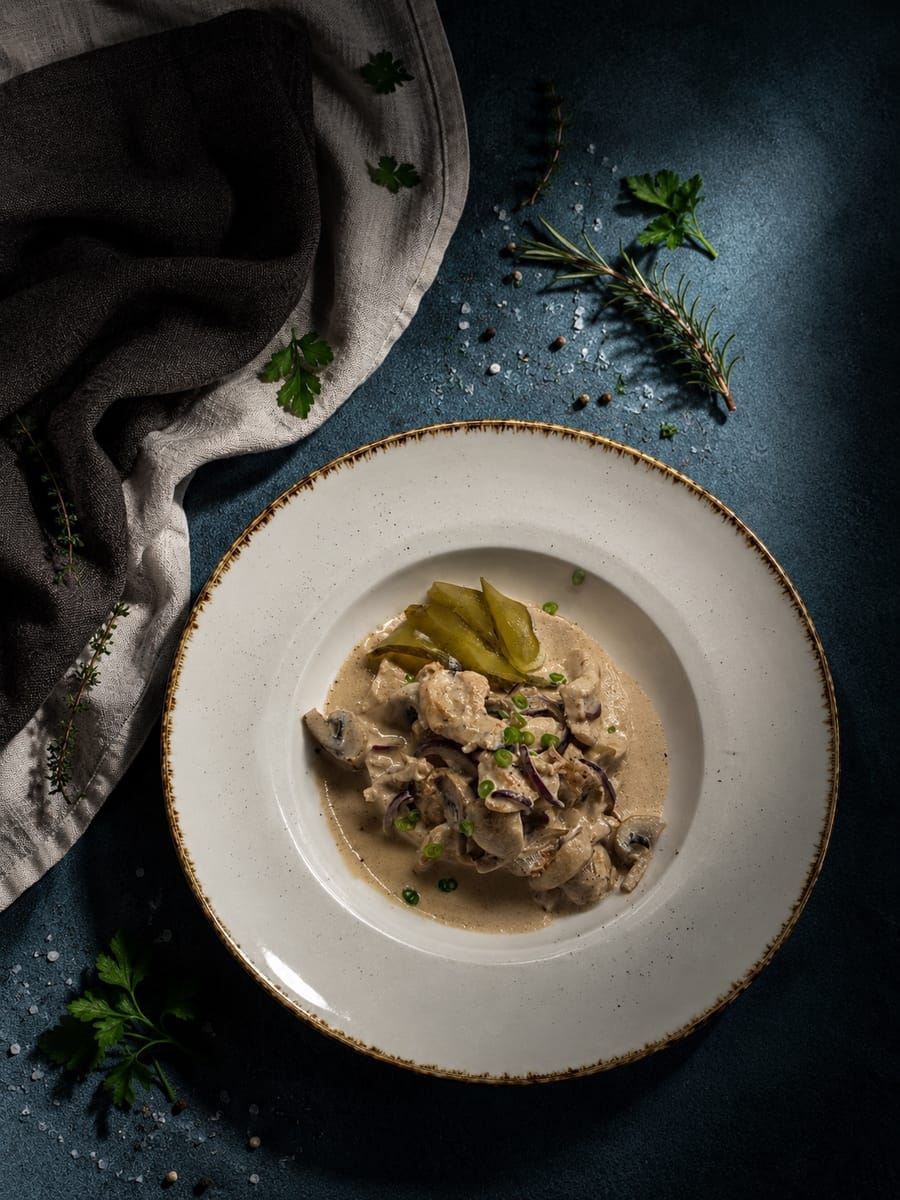 Бефстроганов из куриного филе