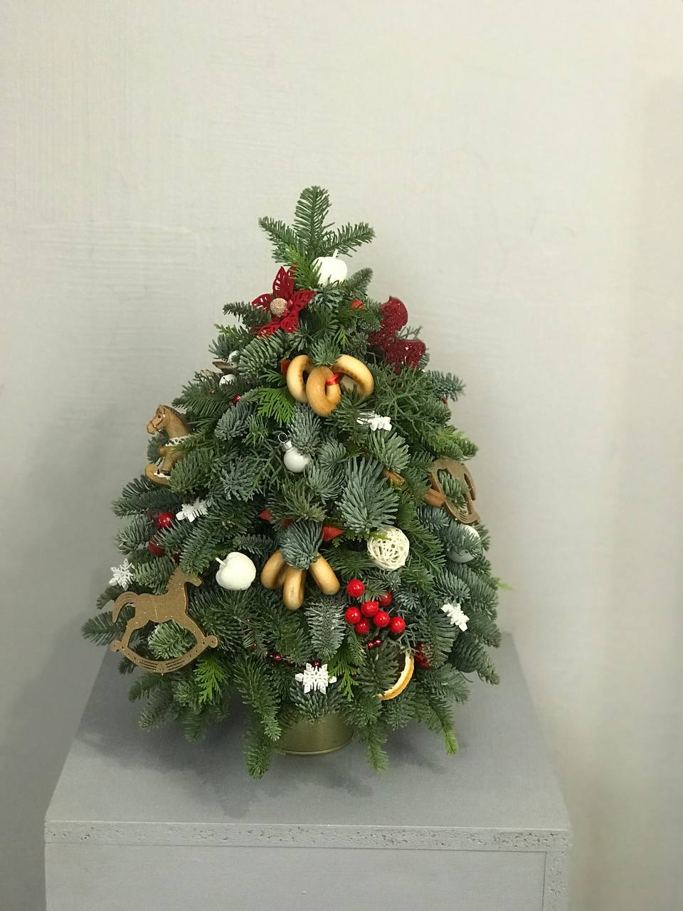 Елочка «Кони в яблоках»