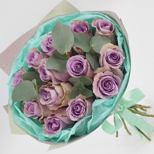 Букет фиолетовых роз