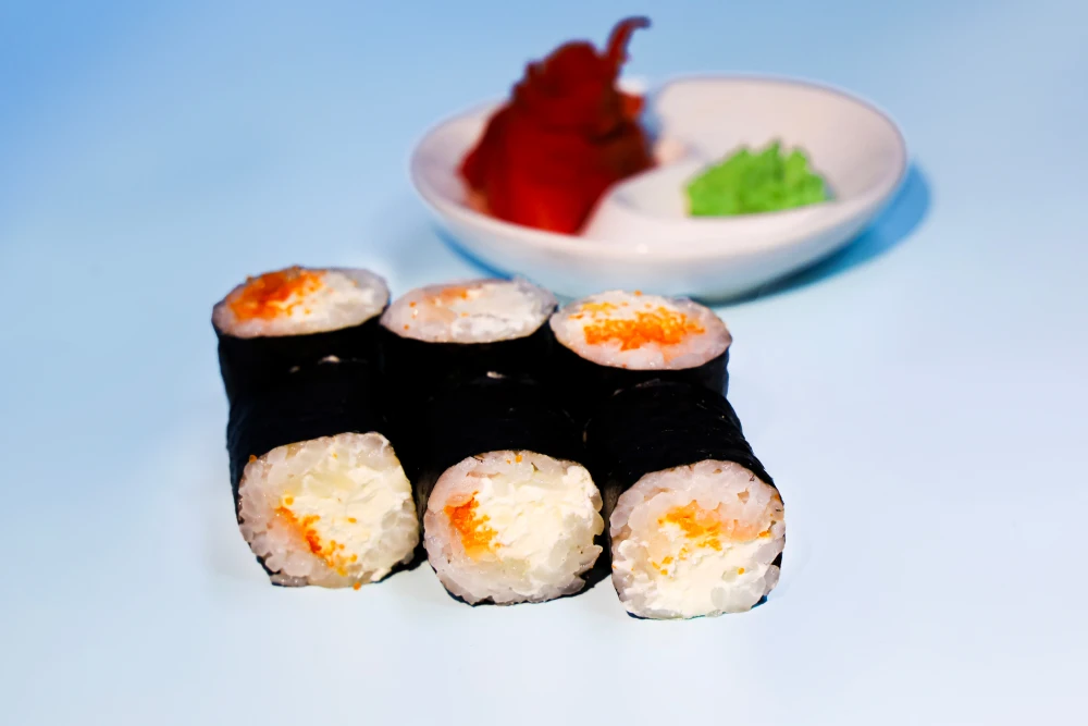 Маки с сыром