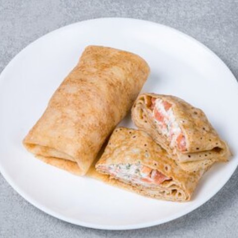 Блинчик с рыбой и сливочным сыром