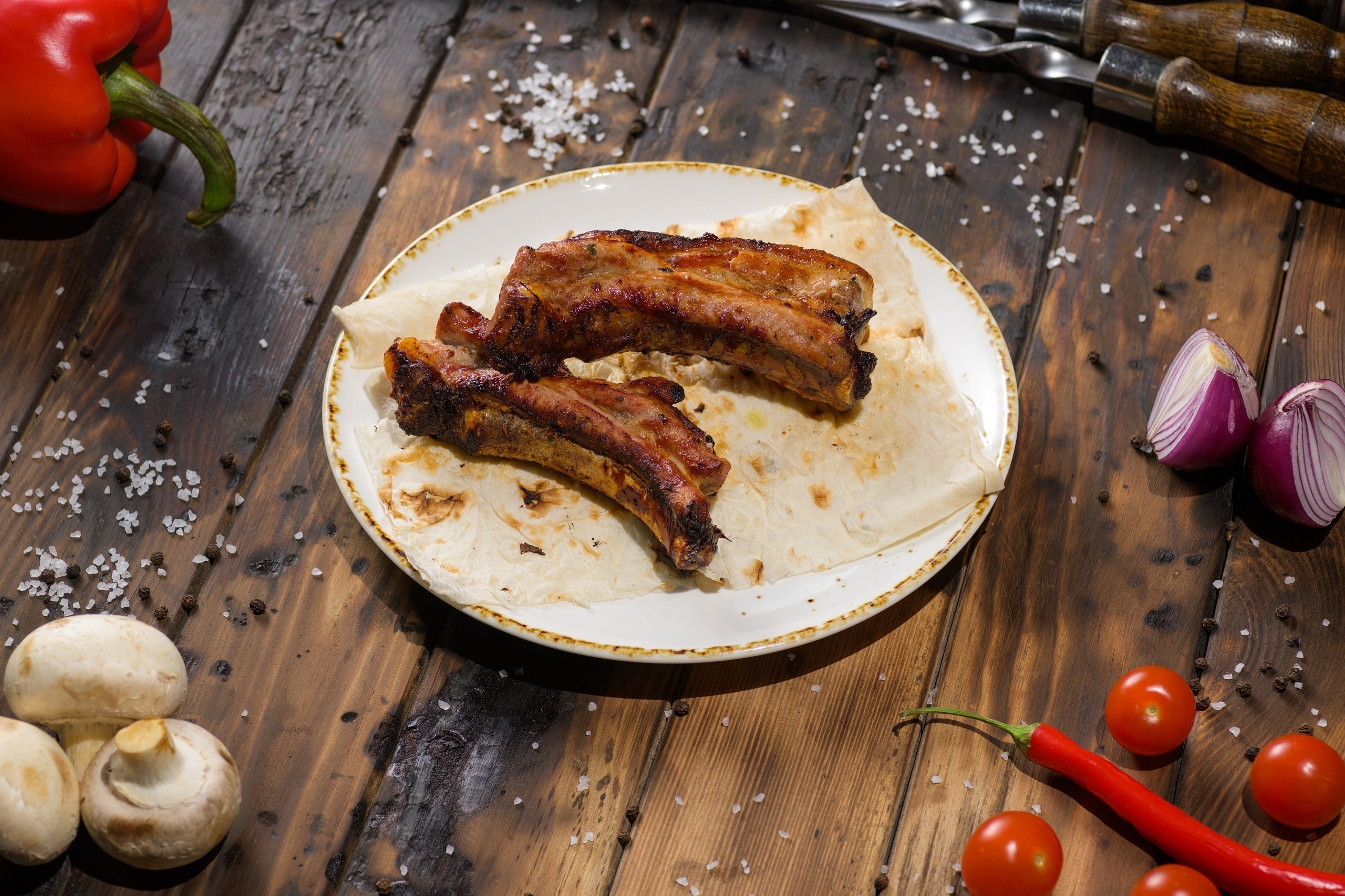 ШАШЛЫК ИЗ СВИНЫХ РЕБЕР 200г.