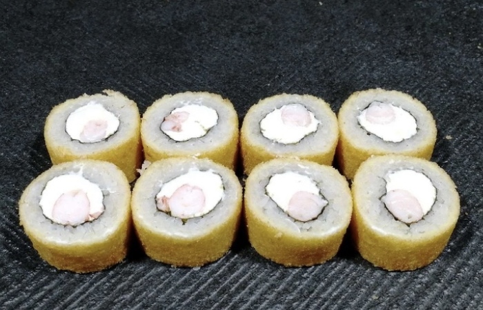 Жаренный ролл «горячий с креветкой»