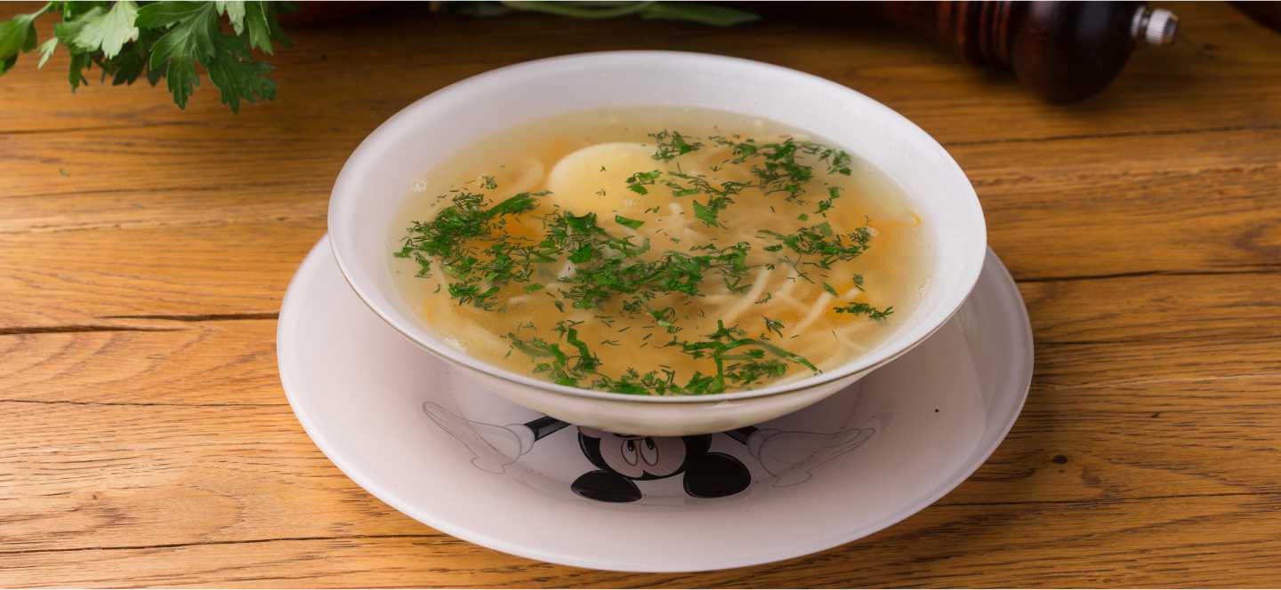 Куриный суп с домашней лапшой