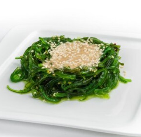 Чука салат с соусом