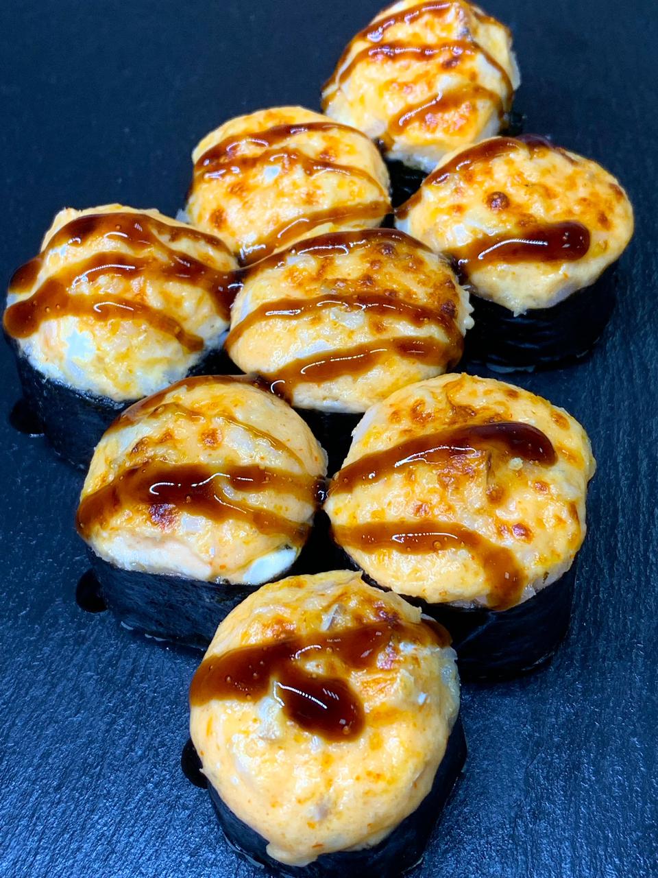Запеченный ролл с Окунем (СЫРНЫЙ)