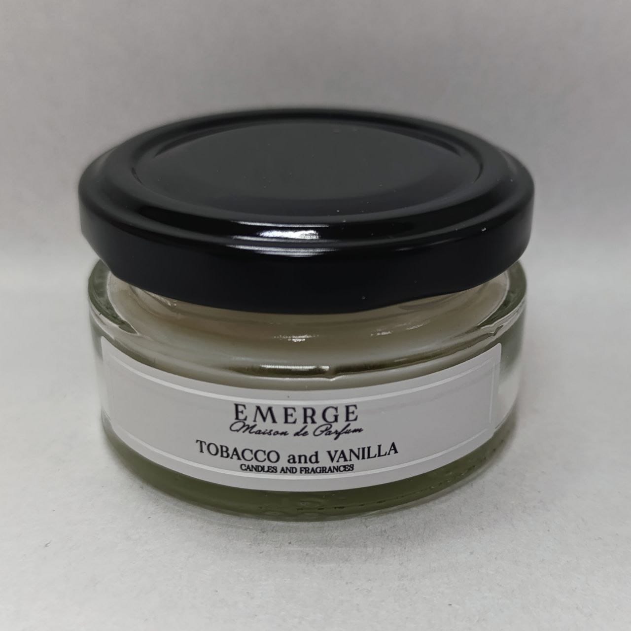 Свеча (табак и ваниль)