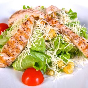 Салат” Цезарь с курицей”