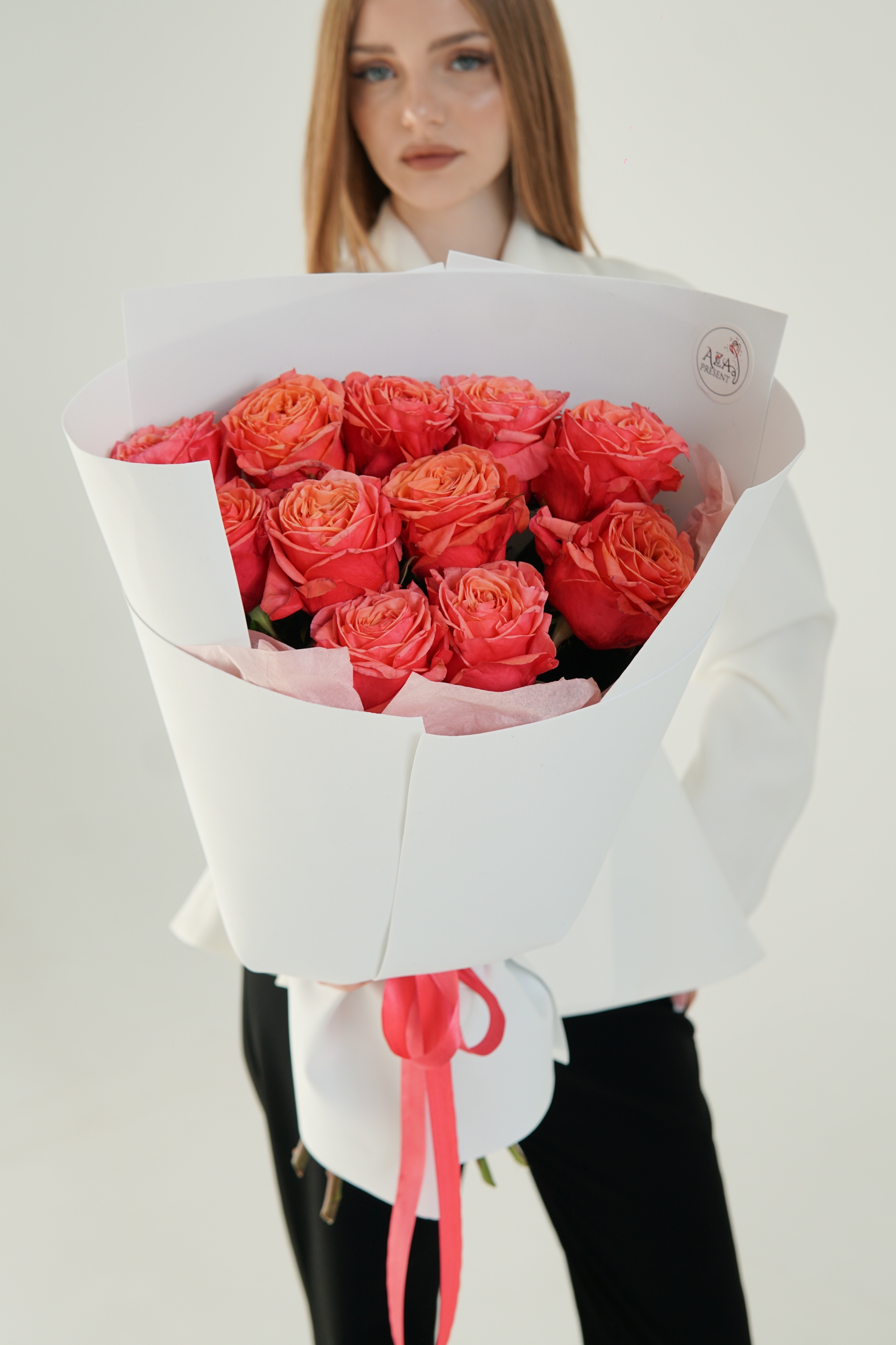 Букет с розовыми розами - № 49