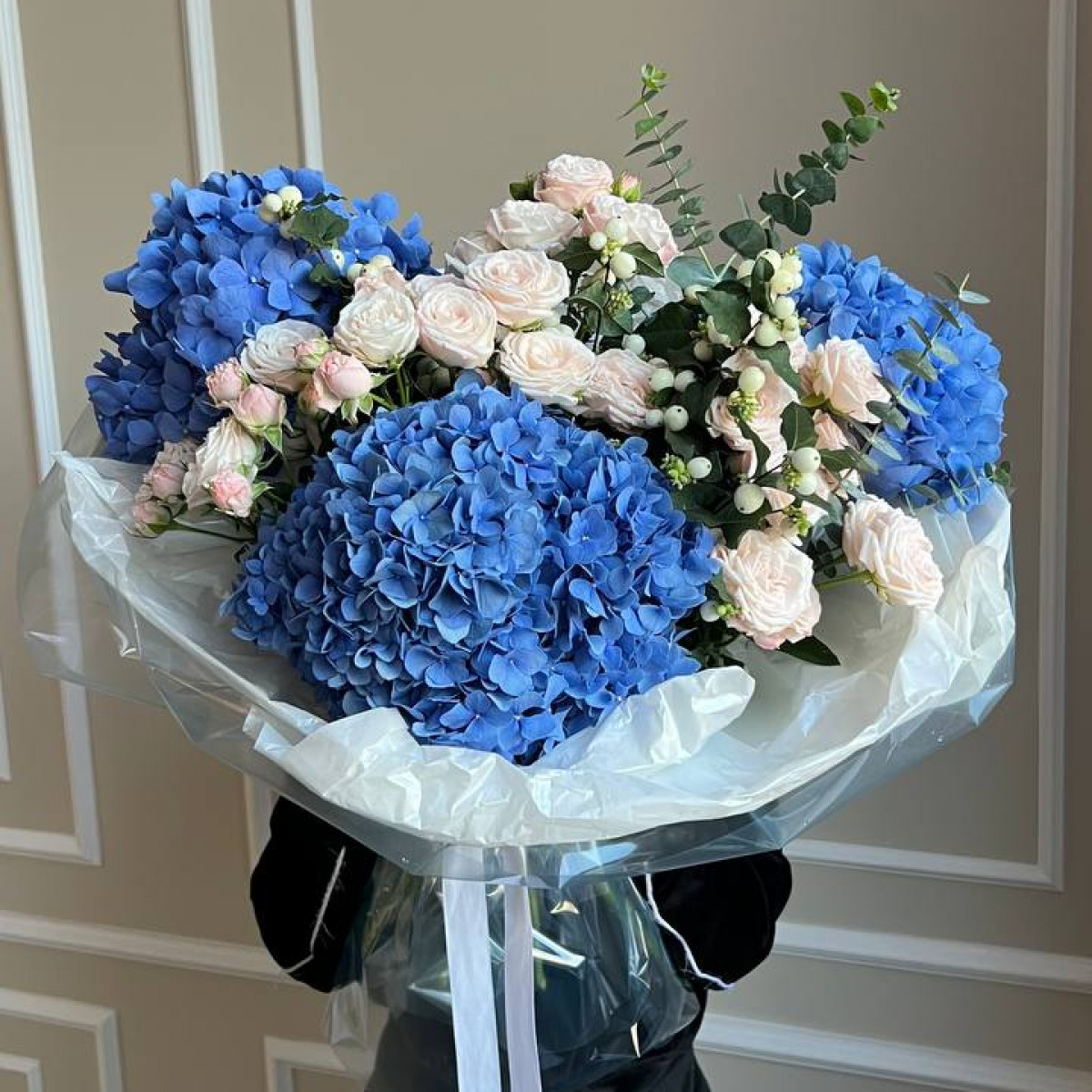 Авторский букет (предзаказ) 331