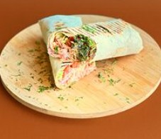 Шаурма с курицей в лаваше большая