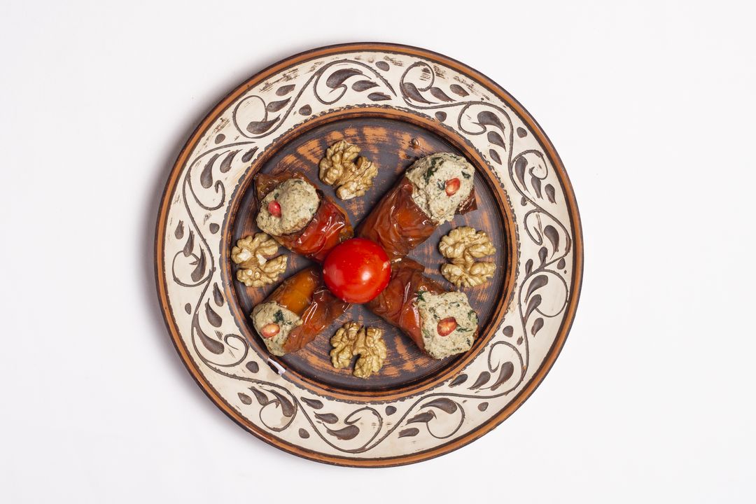Перец фаршированный с орехами