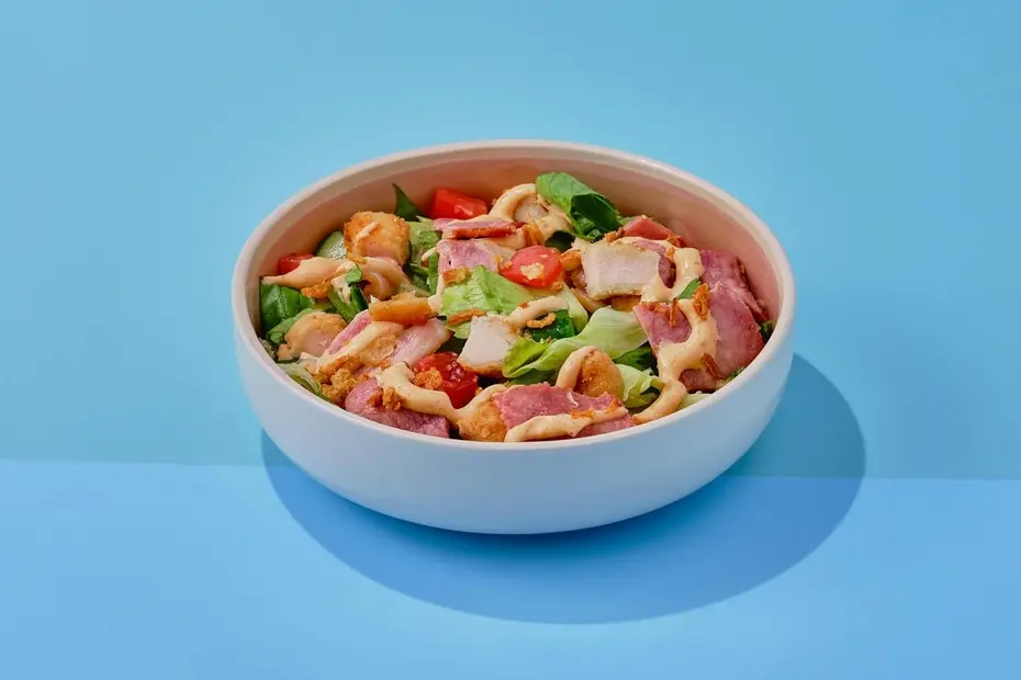 Салат с куриными стрипсами