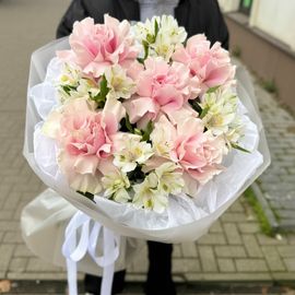 Альстромерии с розами