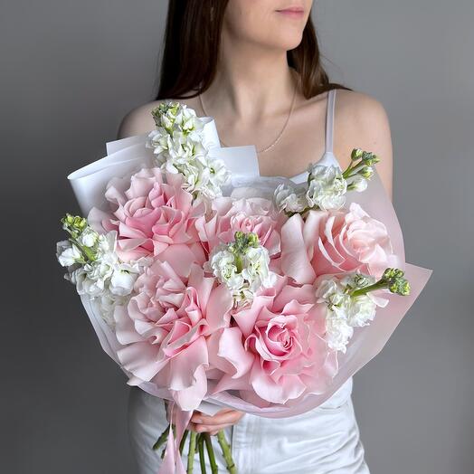 Дуо букет французская роза и маттиола