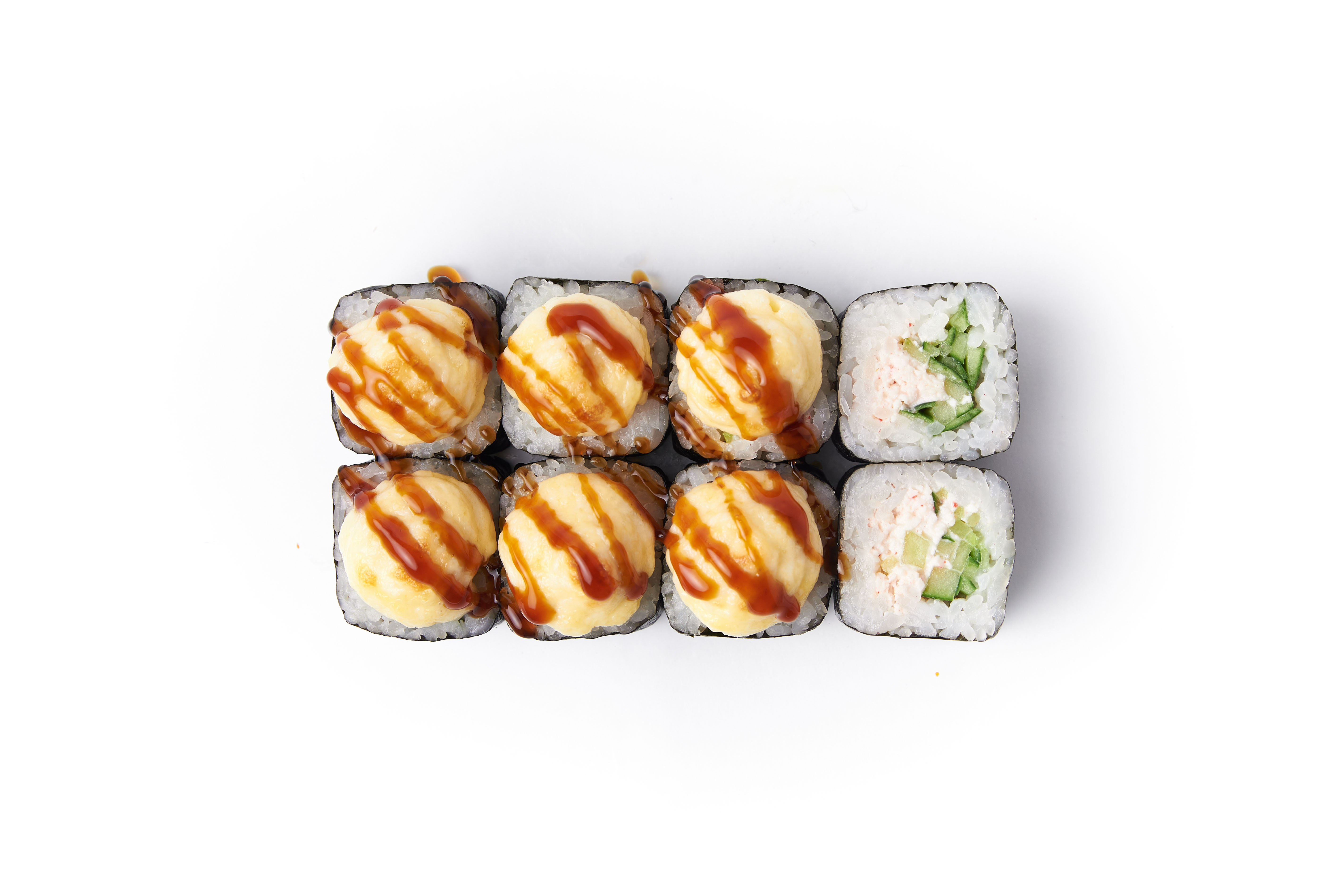 Лосось, огурцы, соус для запекания сыр с