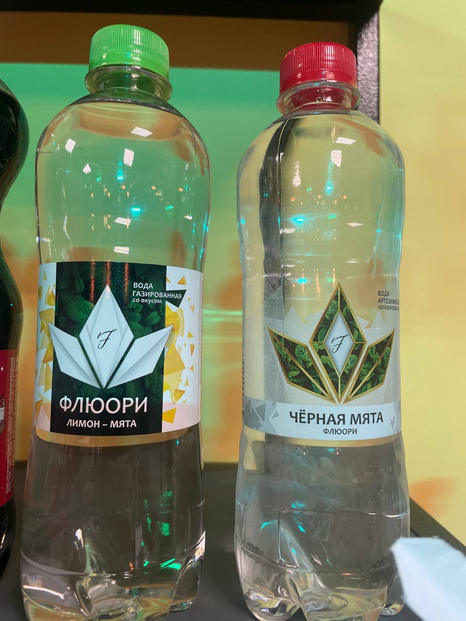 Вода Флюори газированная  ПЭТ (0.5л)