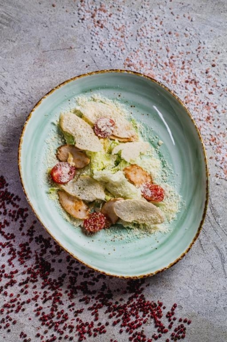 *Цезарь с курицей