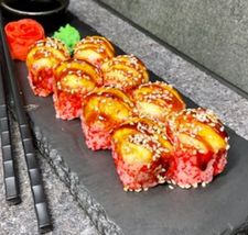 Запеченный с креветками в икре 