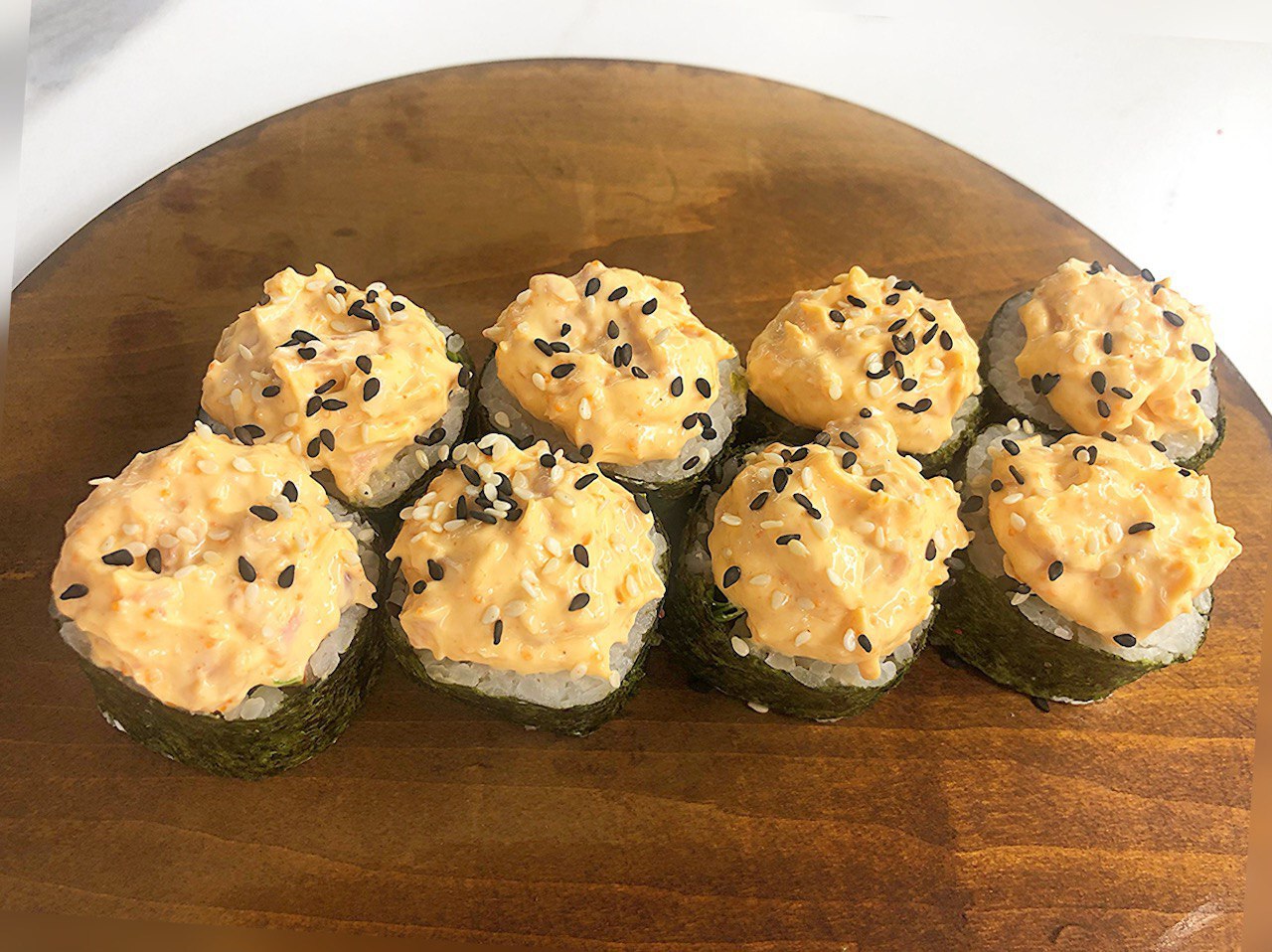 Ролл Вулкан с горбушей