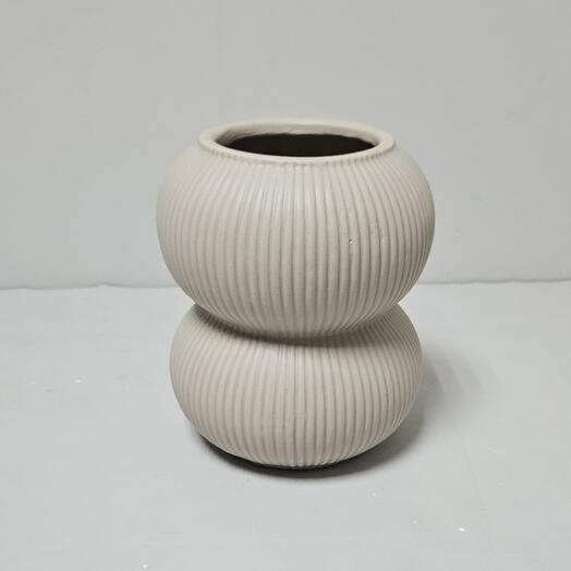 Интерьерная керамическая ваза