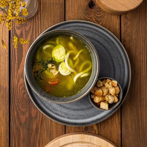 Куриный суп с домашней лапшой