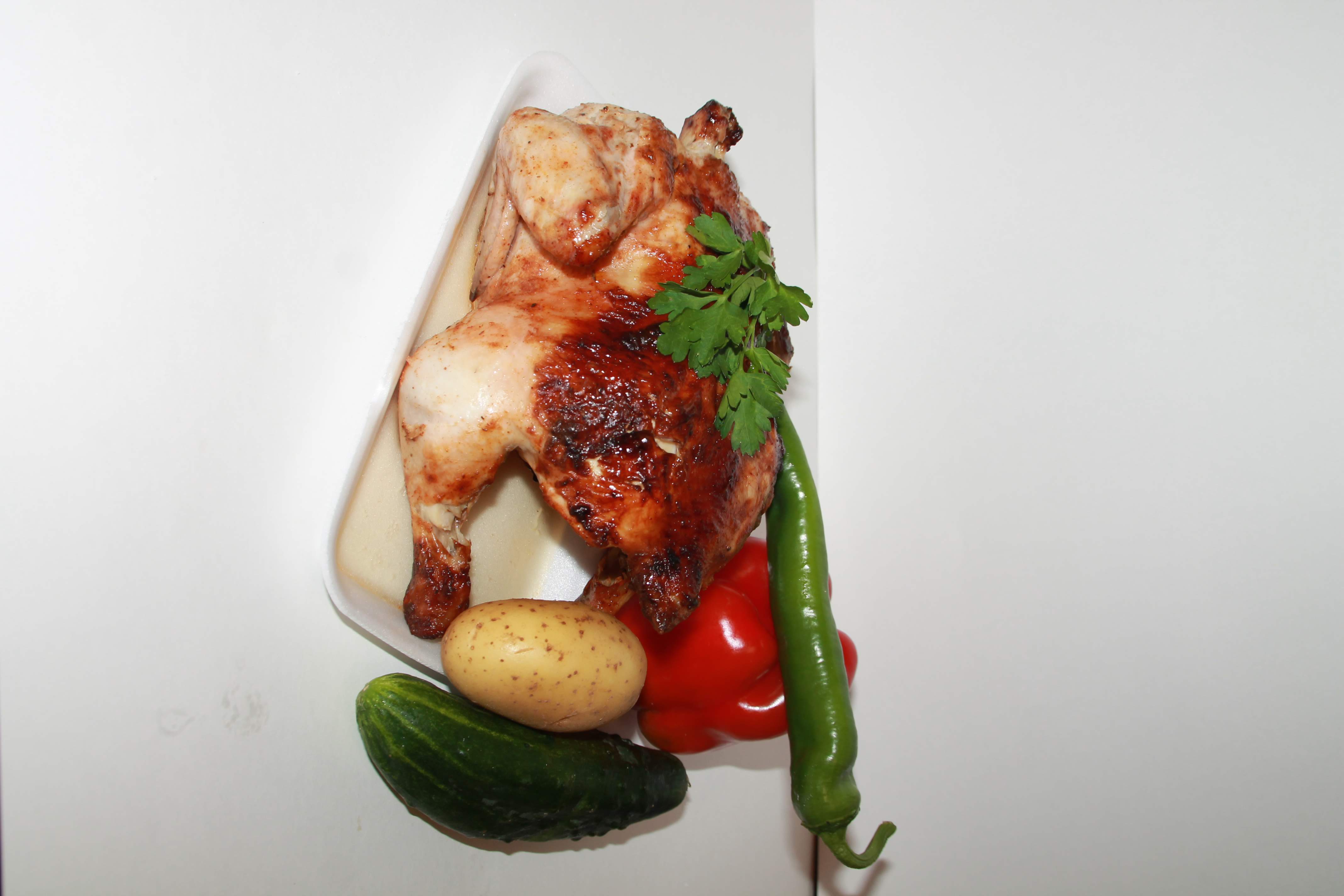Курица гриль с жареной картошкой