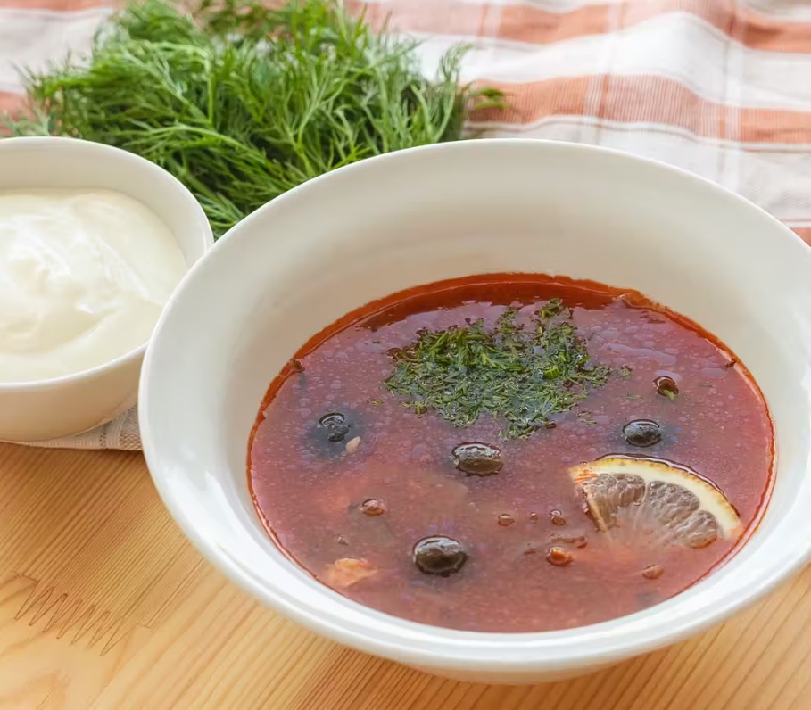 Солянка сборная мясная