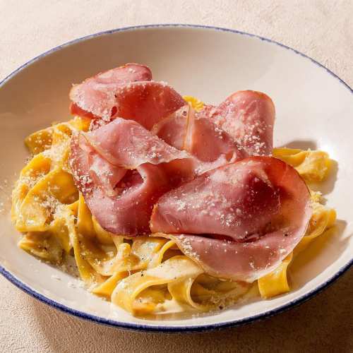 Паппарделле с тамбовским окороком и сливочным соусом