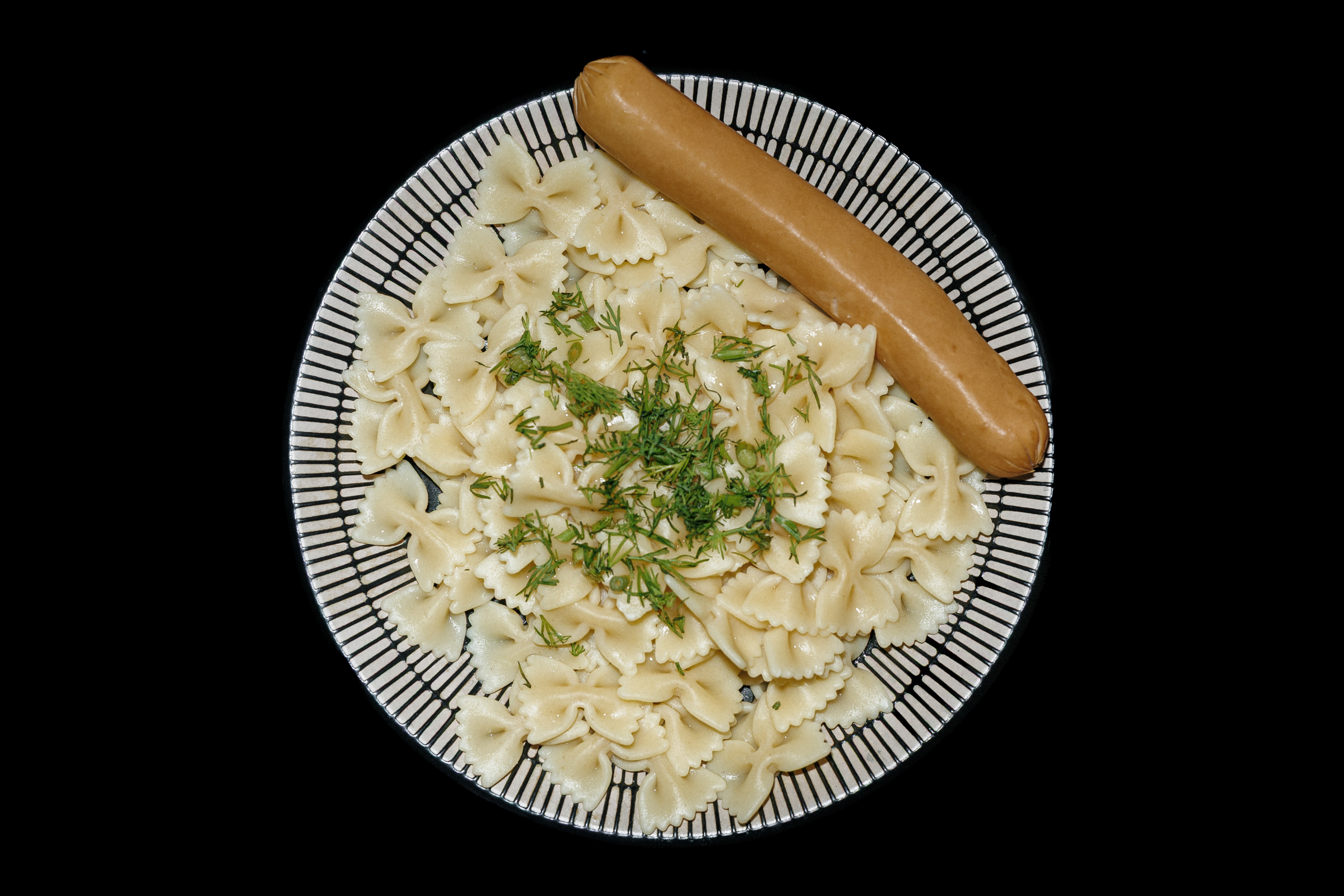 Макарошки с сыром и сосисками