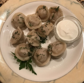 Пельмени со свининой и говядиной