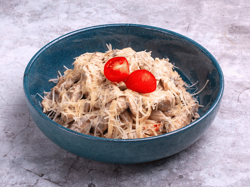 Паста "С курой и грибами"