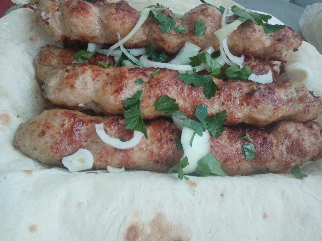 Люля куриная в лаваше