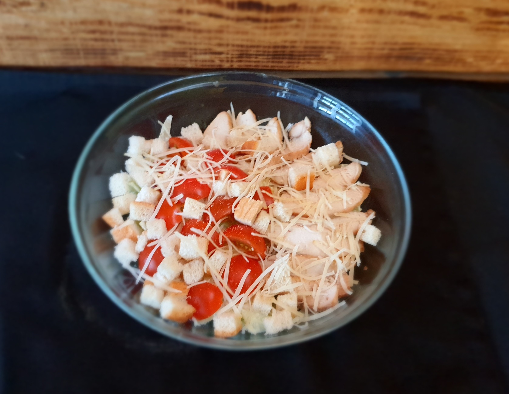 Салат Цезарь с курицей