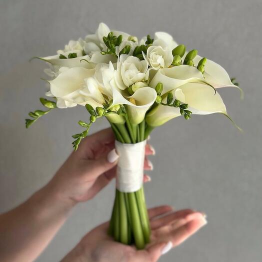 Букет невесты свадебный букет каллы