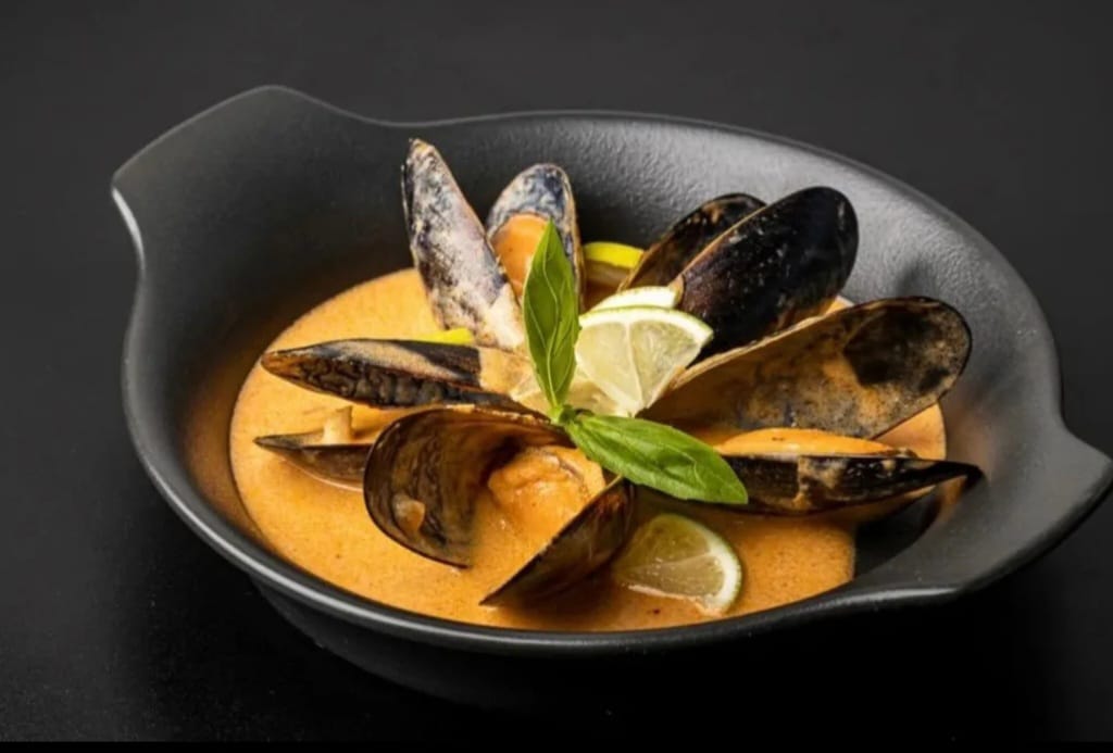 Мидии в соусе Том ям