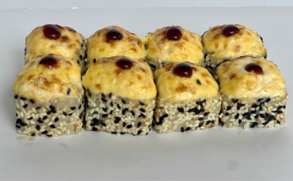 Запеченный ролл Цезарь