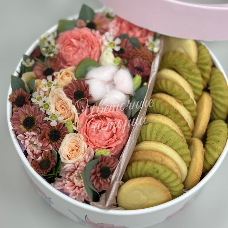 Коробка с печеньем «Вкусный комплимент»