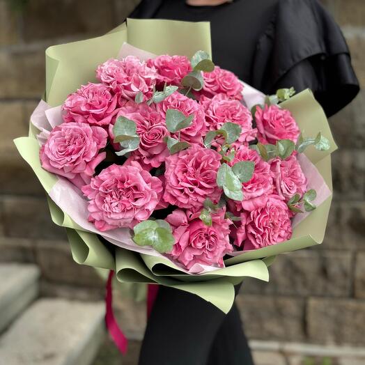 Букет «Нежное кружево» из пион роз сорта кантри блю