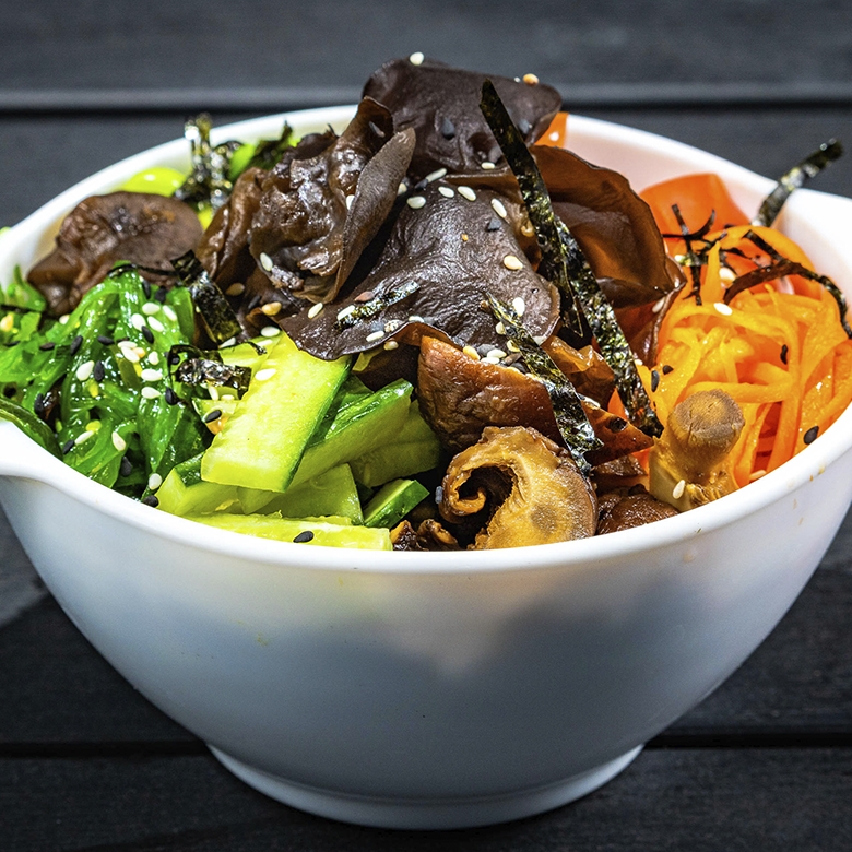 Поке боул с грибами